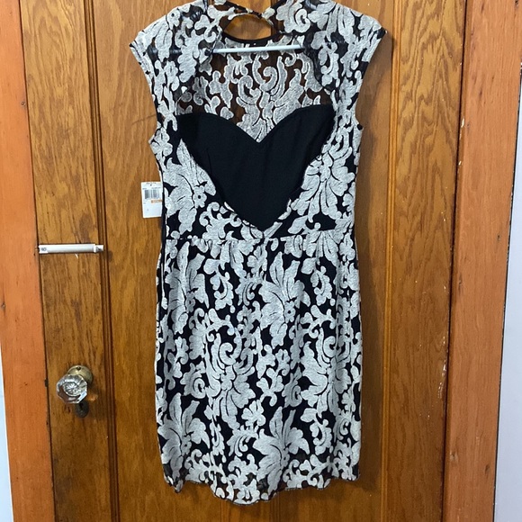 Dolce Vita Cream & Black Verie Sweetheart Open Back Lace Dress NWT! S Small - Picture 5 of 5
